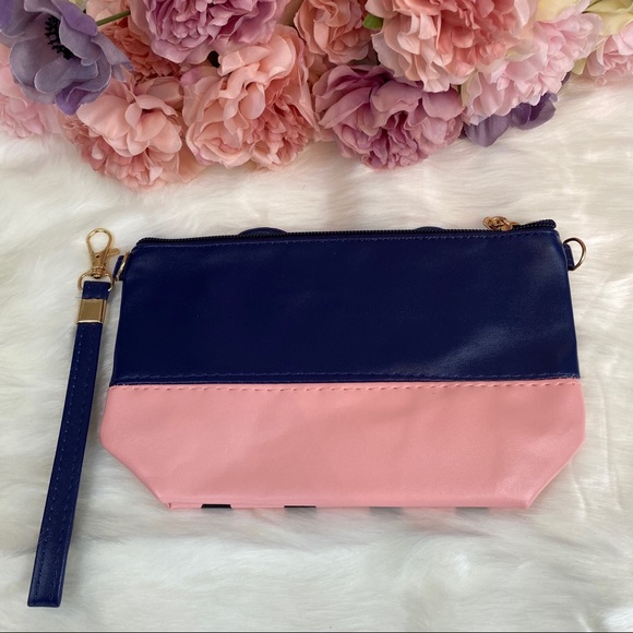 Minnie Mouse Blue & Pink Makeup Cosmetic Bag - Picture 4 of 8